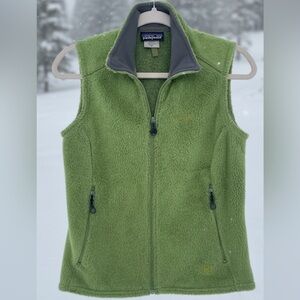 PATAGONIA vintage/y2k Green Fleece Vest with Zipper Pockets, size small